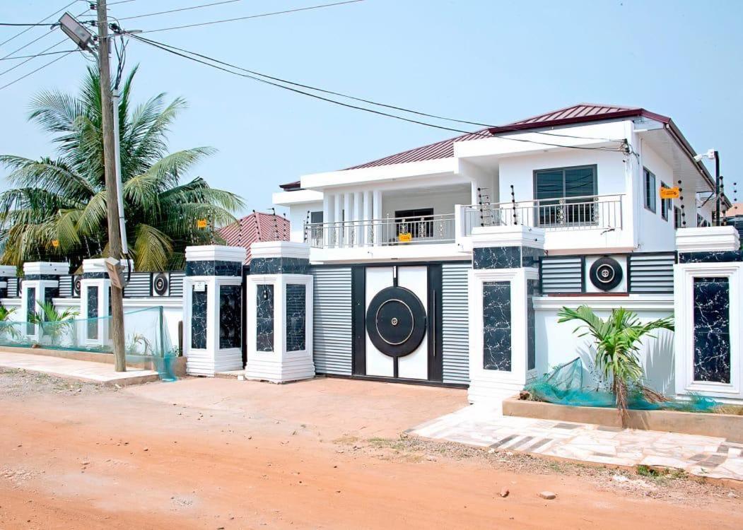 The Lords Palace Guest House Tema Εξωτερικό φωτογραφία